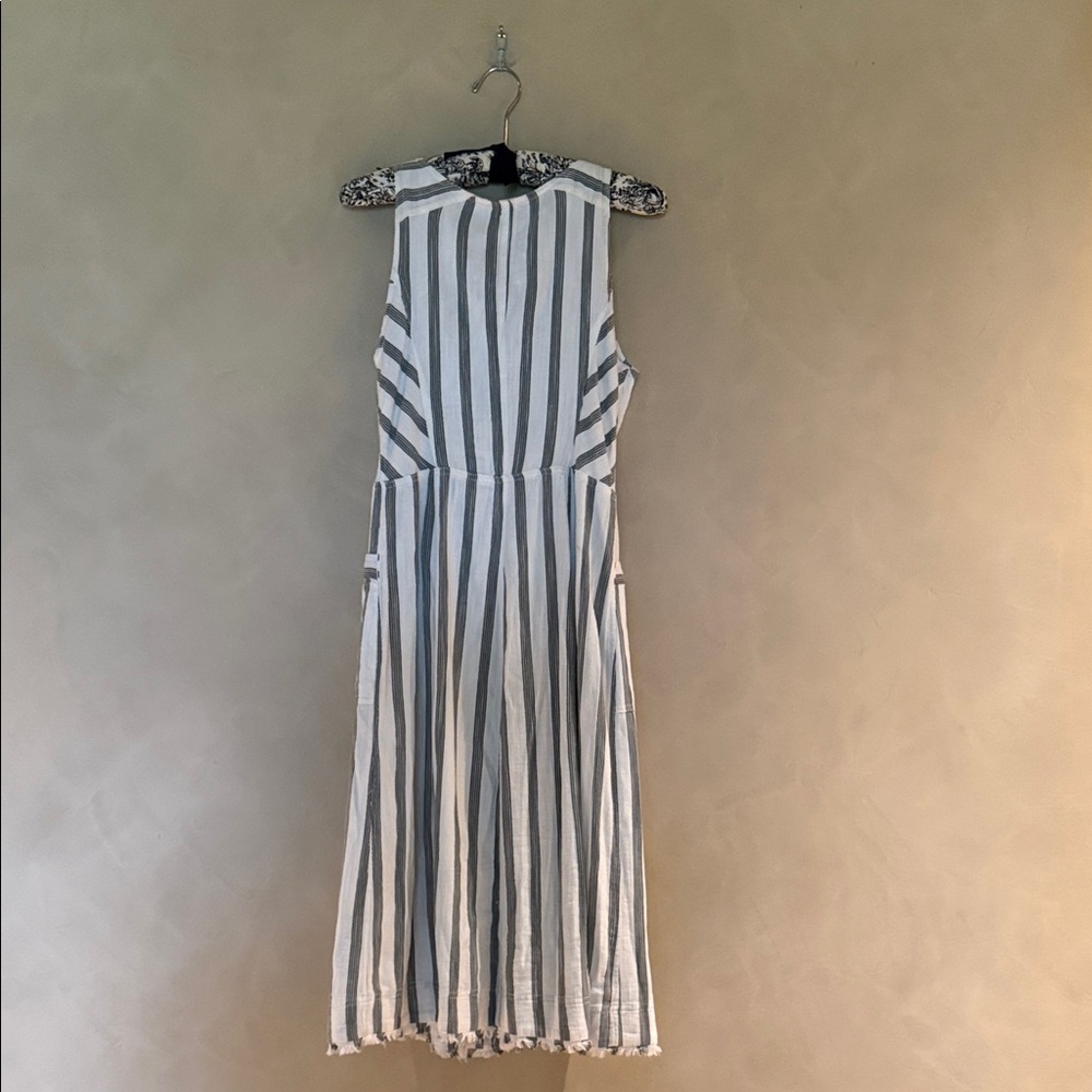 Anthropologie Maeve Leslie Striped Button-Front Midi Dress in White and Black - Picture 4 of 6